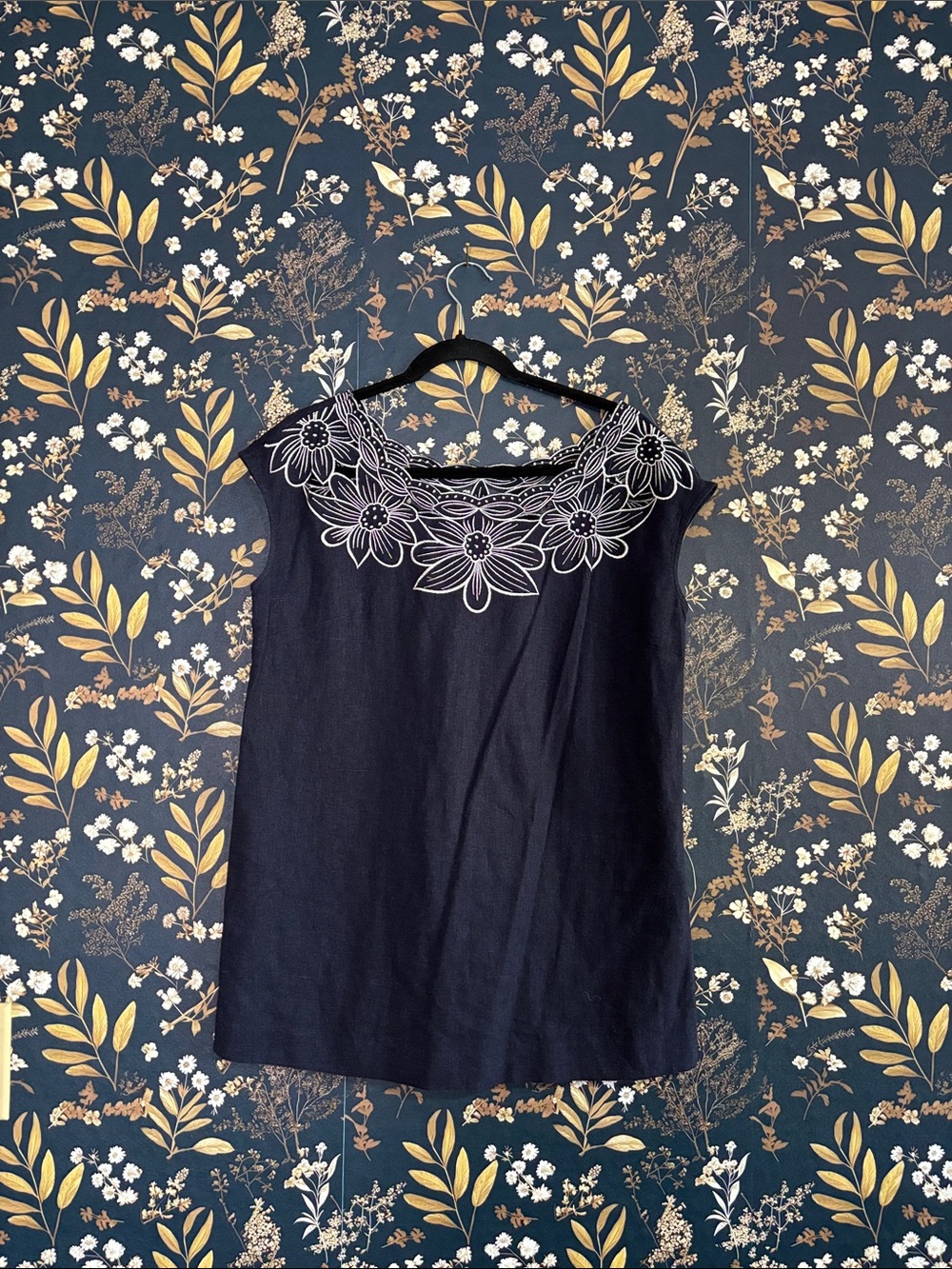 Coldwater Creek Navy Sleeveless Top with White Floral Embroidered Collar Size 12